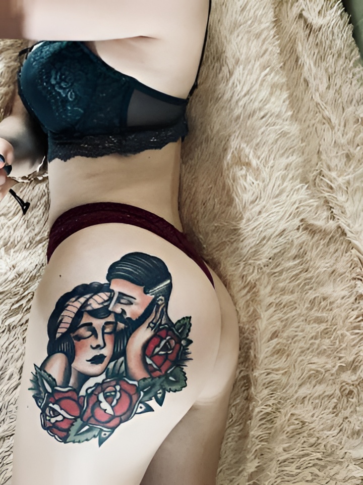 Лаура привлекальеная девушка из Березовского цена от 2500 руб