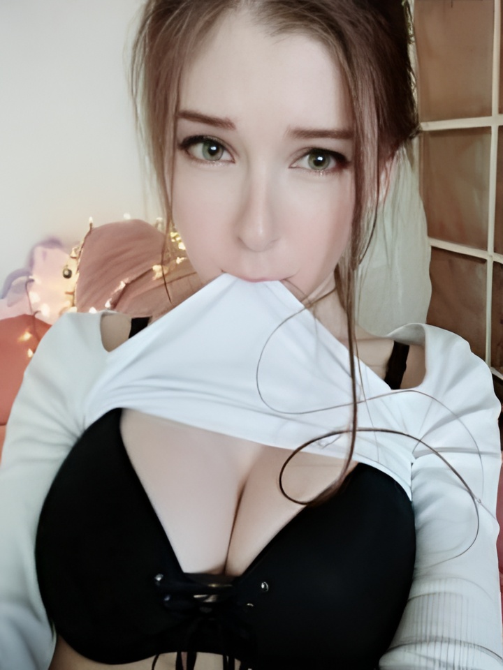 Одетта привлекальеная девушка из Березовского цена от 1500 руб