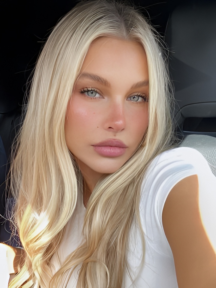 Стефания привлекальеная девушка из Березовского цена от 2500 руб