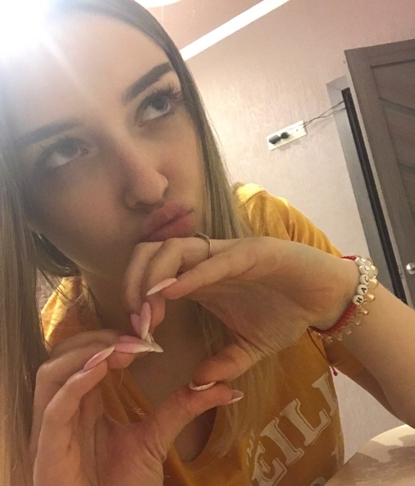 Алекса привлекальеная девушка из Березовского цена от 3000 руб