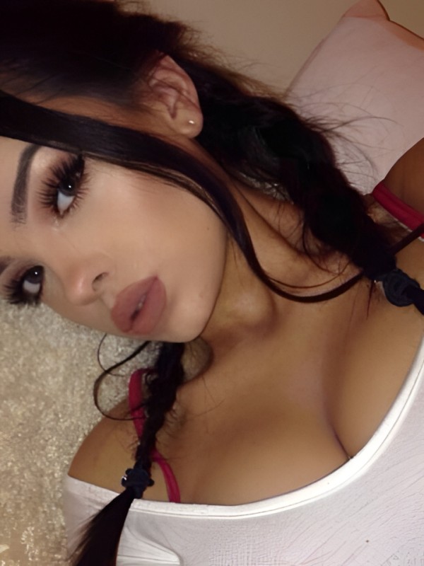 Роксана привлекательная девушка из Березовского цена от 1500 руб