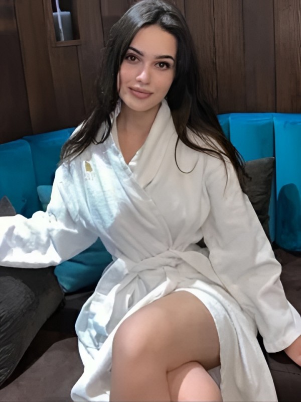 Ульяна привлекательная девушка из Березовского цена от 2000 руб