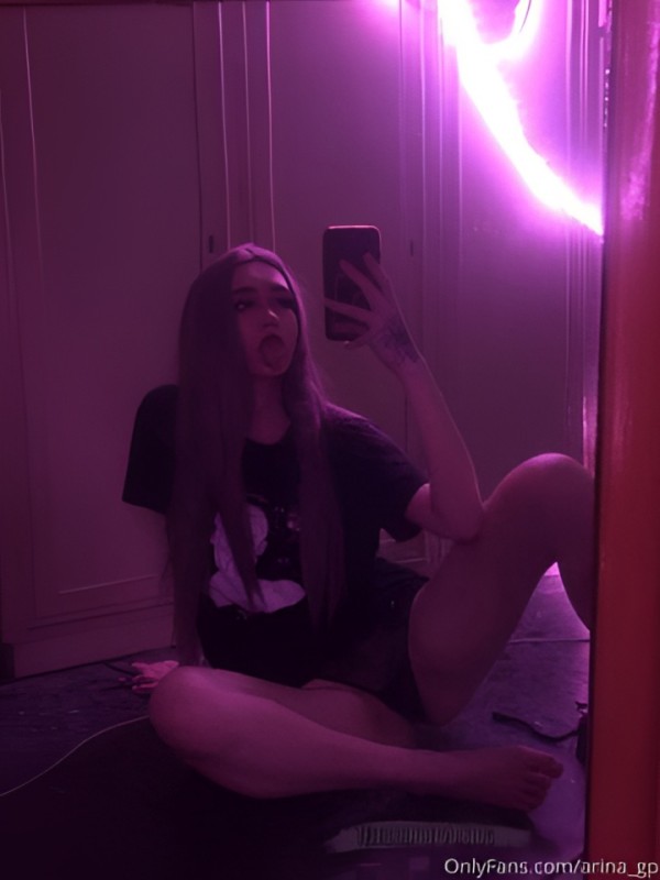 Зина привлекательная девушка из Березовского цена от 2000 руб