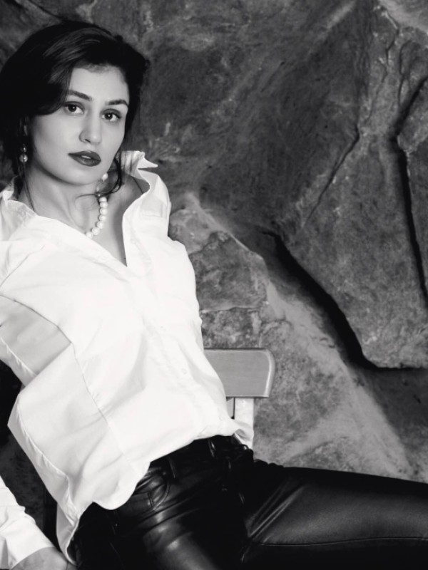 Оленька привлекательная девушка из Березовского цена от 3500 руб